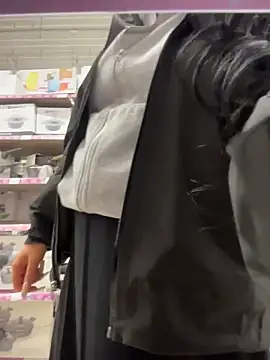 Tisha Busty online show from April 12, 2026, 2:22 pm