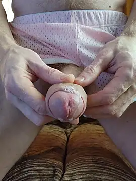 Gingerbeard40 online show from March 7, 2026, 6:21 am