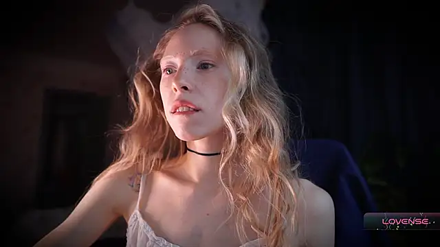  Phantom thread  online show from December 3, 2025, 10:24 am