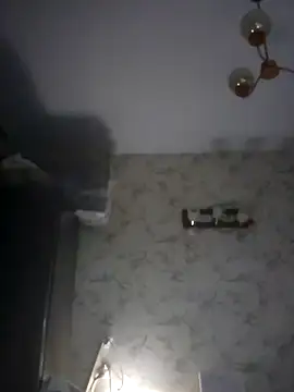 alissawind online show from April 16, 2026, 2:23 am