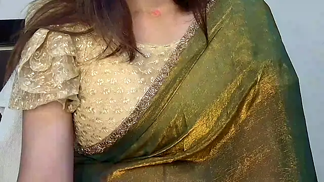 Snapshot of MIss-Naina chatting on November 20, 2025, 6:24 am MIss-Naina online show from November 20, 2025, 6:24 am