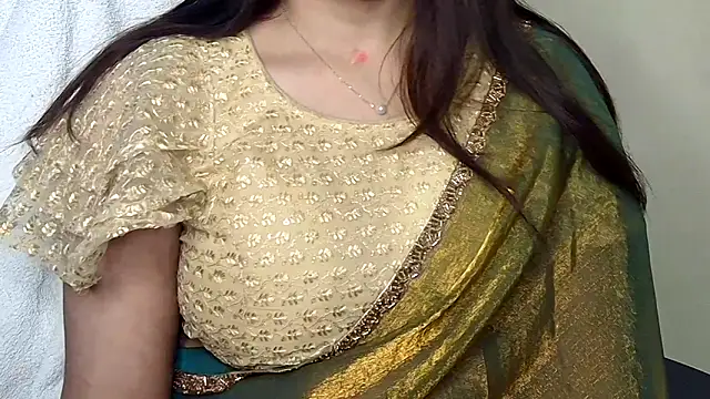 Snapshot of MIss-Naina chatting on February 14, 2026, 7:05 am MIss-Naina online show from February 14, 2026, 7:05 am