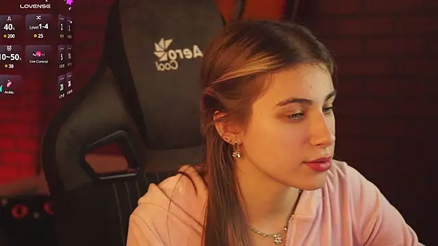 Snapshot of EllieCutes chatting on January 31, 2025, 4:06 pm EllieCutes online show from January 31, 2025, 4:06 pm