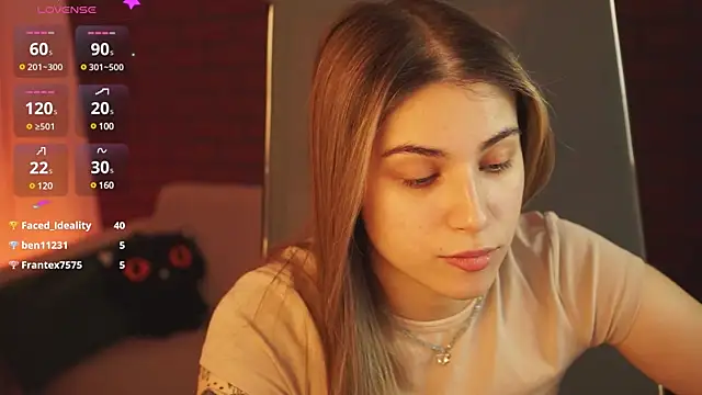 Snapshot of EllieCutes chatting on February 22, 2025, 11:24 am EllieCutes online show from February 22, 2025, 11:24 am