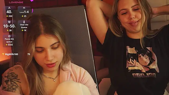 Snapshot of EllieCutes chatting on February 25, 2025, 5:30 am EllieCutes online show from February 25, 2025, 5:30 am