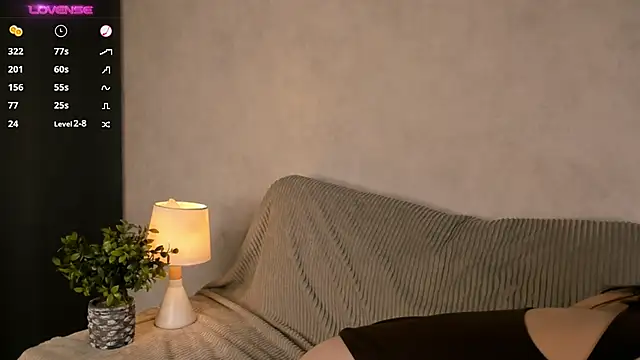 MeghanElson online show from December 18, 2024, 11:13 am