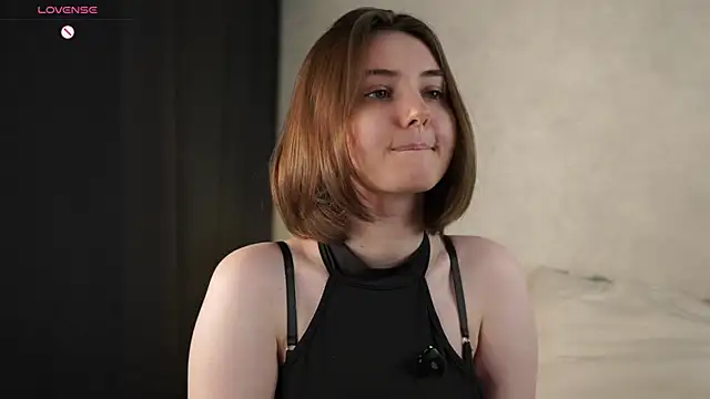 Snapshot of MeghanElson chatting on May 19, 2026, 2:01 pm MeghanElson online show from May 19, 2026, 2:01 pm