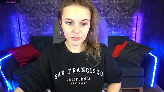 MaribelRiverr  online show from December 20, 2024, 6:19 am