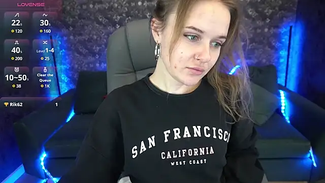 MaribelRiverr  online show from December 22, 2024, 9:55 am