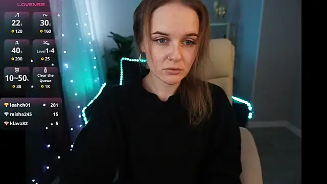 MaribelRiverr  online show from December 27, 2024, 11:06 am