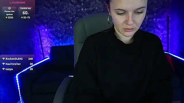 MaribelRiverr  online show from January 13, 2025, 10:03 am