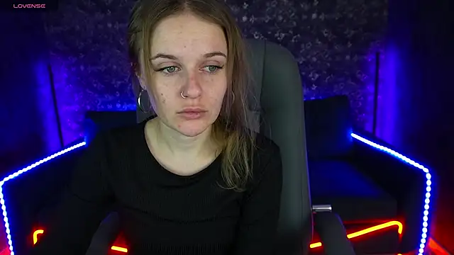 MaribelRiverr  online show from January 28, 2025, 6:27 am