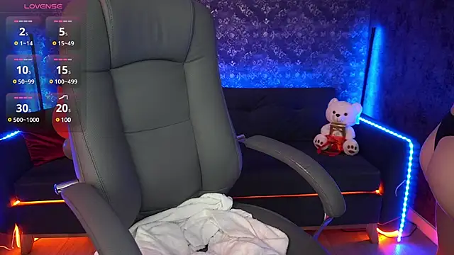 MaribelRiverr  online show from February 11, 2025, 9:53 am