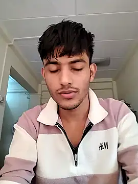 kingkartik7 online show from February 5, 2025, 8:54 am