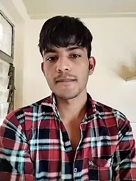 kingkartik7 online show from February 16, 2025, 11:49 am