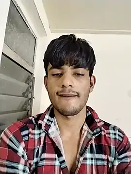 kingkartik7 online show from March 5, 2025, 8:21 pm