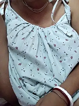 miss-Riy online show from November 15, 2025, 5:42 pm