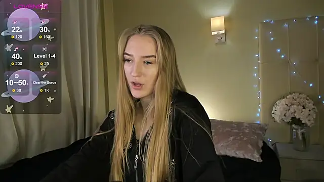 Snapshot of Stacy_River chatting on February 12, 2025, 8:49 am Stacy River online show from February 12, 2025, 8:49 am