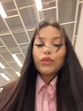 Chloe  Moon online show from November 3, 2025, 3:13 pm