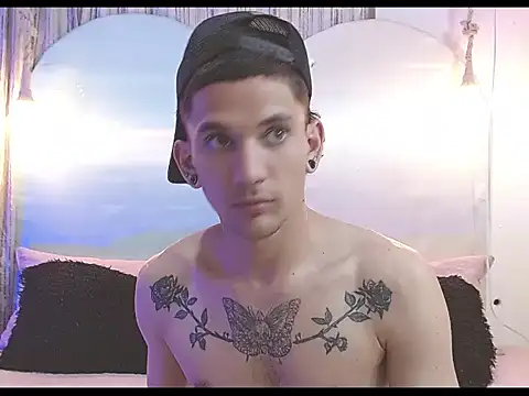 tylor boy online show from January 12, 2026, 3:45 am