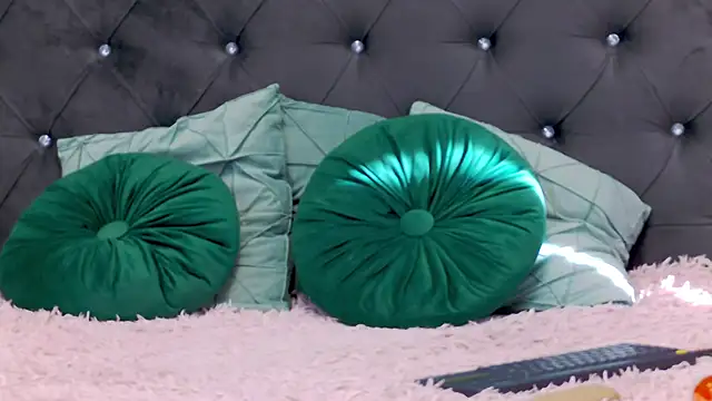 AlexissTexass online show from February 26, 2025, 10:58 am