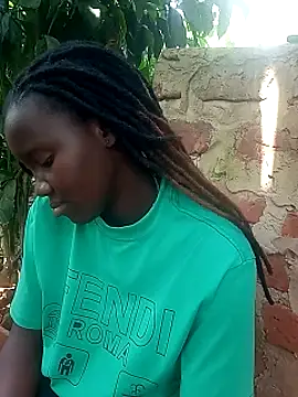 Black juicy24 online show from January 29, 2025, 12:24 pm