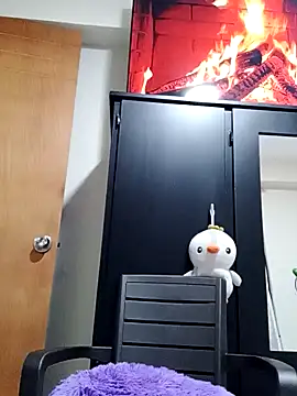 Salomecam30 online show from January 4, 2025, 1:21 am