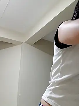 Salomecam30 online show from March 23, 2025, 1:42 am