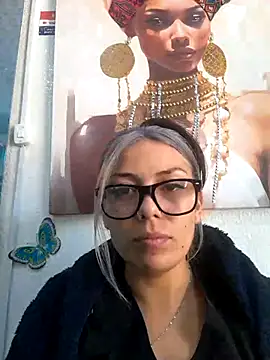Sweel Leyva18 online show from July 28, 2026, 5:23 pm