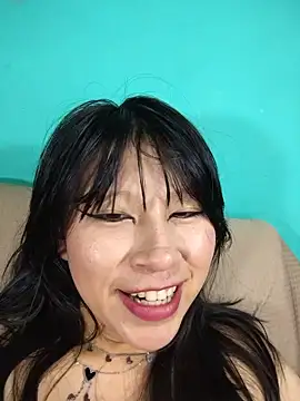 Snapshot of Giviper1 chatting on August 6, 2026, 2:35 am Giviper1 online show from August 6, 2026, 2:35 am
