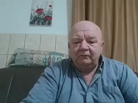 Snapshot of fullballs6 chatting on December 26, 2024, 2:12 am fullballs6 online show from December 26, 2024, 2:12 am