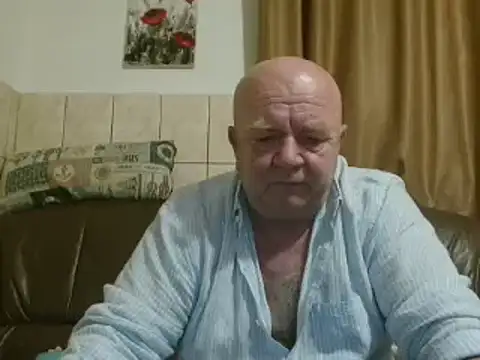 Snapshot of fullballs6 chatting on January 15, 2025, 3:11 am fullballs6 online show from January 15, 2025, 3:11 am