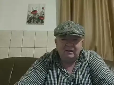 Snapshot of fullballs6 chatting on January 26, 2025, 1:31 am fullballs6 online show from January 26, 2025, 1:31 am