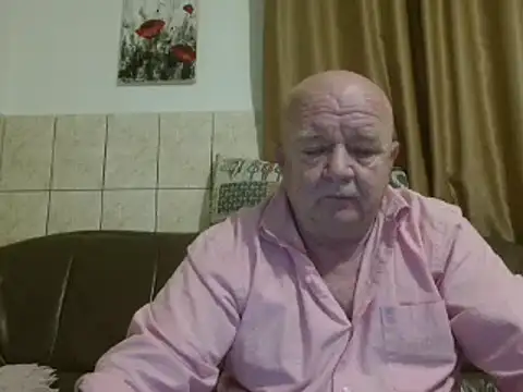 Snapshot of fullballs6 chatting on February 19, 2025, 2:44 am fullballs6 online show from February 19, 2025, 2:44 am