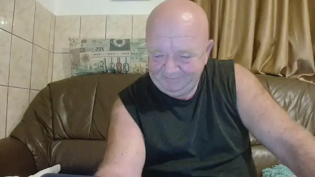 Snapshot of fullballs6 chatting on October 2, 2025, 1:56 am fullballs6 online show from October 2, 2025, 1:56 am