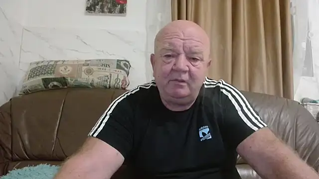 Snapshot of fullballs6 chatting on November 10, 2025, 3:38 am fullballs6 online show from November 10, 2025, 3:38 am