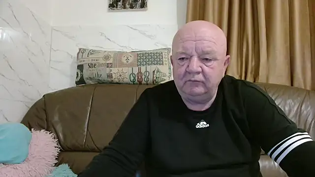 fullballs6 online show from March 17, 2026, 3:11 am