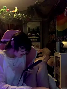 Snapshot of space_g1rl chatting on November 8, 2025, 5:23 pm space g1rl online show from November 8, 2025, 5:23 pm