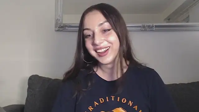 Snapshot of courtneyPerfect chatting on December 17, 2024, 6:09 pm courtneyPerfect online show from December 17, 2024, 6:09 pm