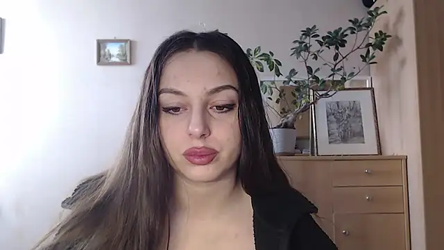 Snapshot of courtneyPerfect chatting on January 28, 2025, 7:43 am courtneyPerfect online show from January 28, 2025, 7:43 am