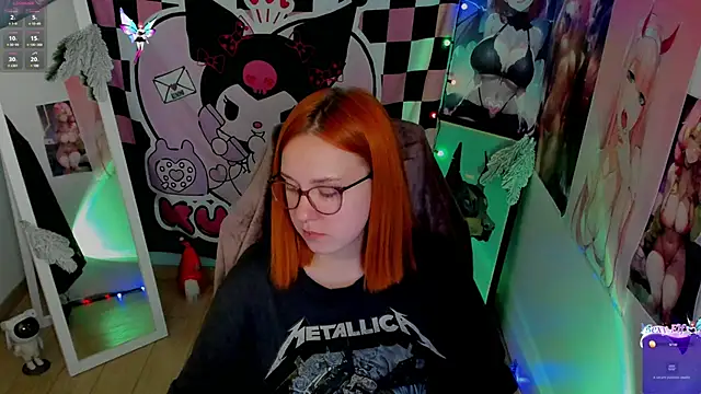 Snapshot of Rudy_02 chatting on December 10, 2024, 1:44 pm Rudy 02 online show from December 10, 2024, 1:44 pm