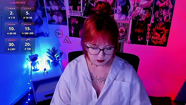 Snapshot of Rudy_02 chatting on October 6, 2025, 6:49 pm Rudy 02 online show from October 6, 2025, 6:49 pm