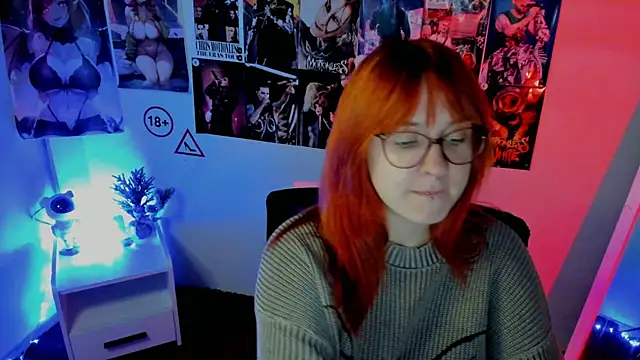 Snapshot of Rudy_02 chatting on October 14, 2025, 6:52 pm Rudy 02 online show from October 14, 2025, 6:52 pm