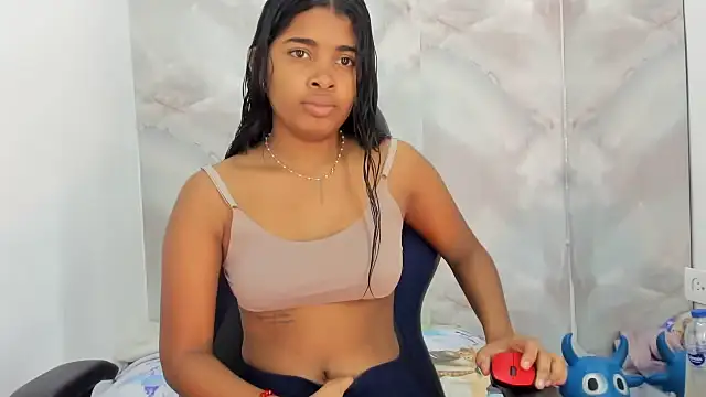 aitanacortes online show from October 12, 2025, 1:43 pm