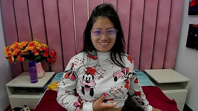 Miaa Smiith  online show from September 25, 2025, 3:10 am