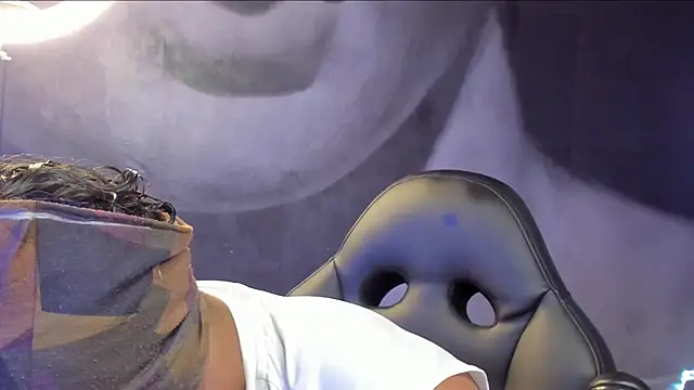 bradley smith online show from February 21, 2025, 3:34 am