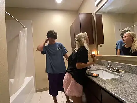 girlfriendmissy online show from February 7, 2025, 1:36 am