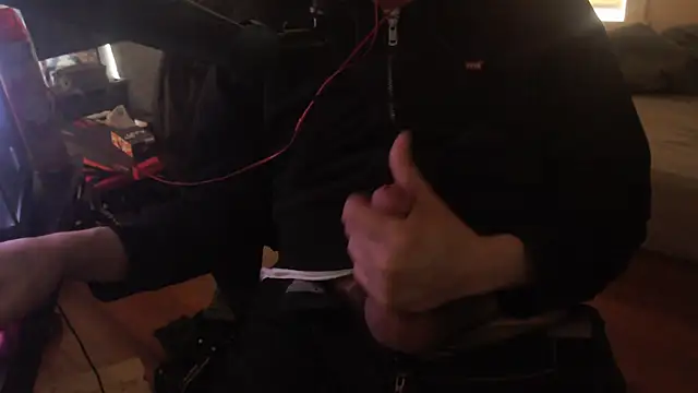 Snapshot of chicostick413 chatting on March 10, 2025, 2:05 pm chicostick413 online show from March 10, 2025, 2:05 pm