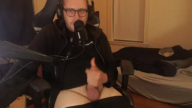 Snapshot of chicostick413 chatting on September 23, 2025, 11:52 pm chicostick413 online show from September 23, 2025, 11:52 pm