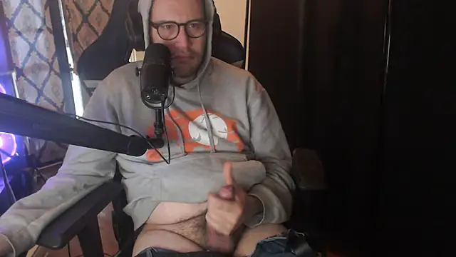 chicostick413 online show from March 20, 2026, 2:33 pm